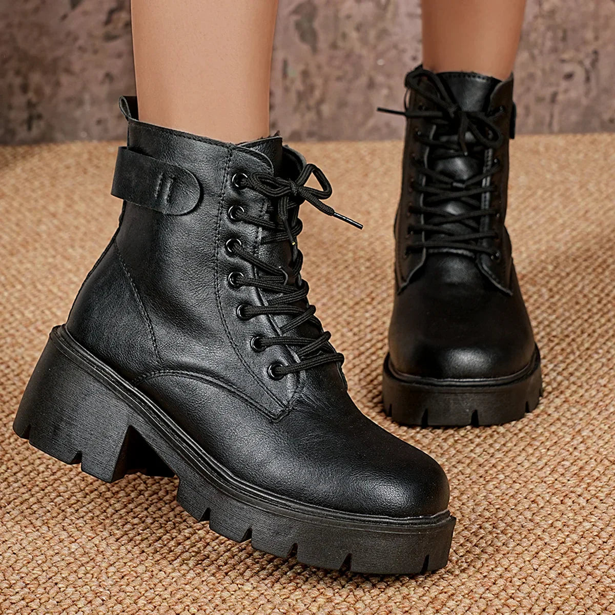 Women's Combat Ankle Boots – Lace Up Chunky Lug Sole Block Heel Casual Winter