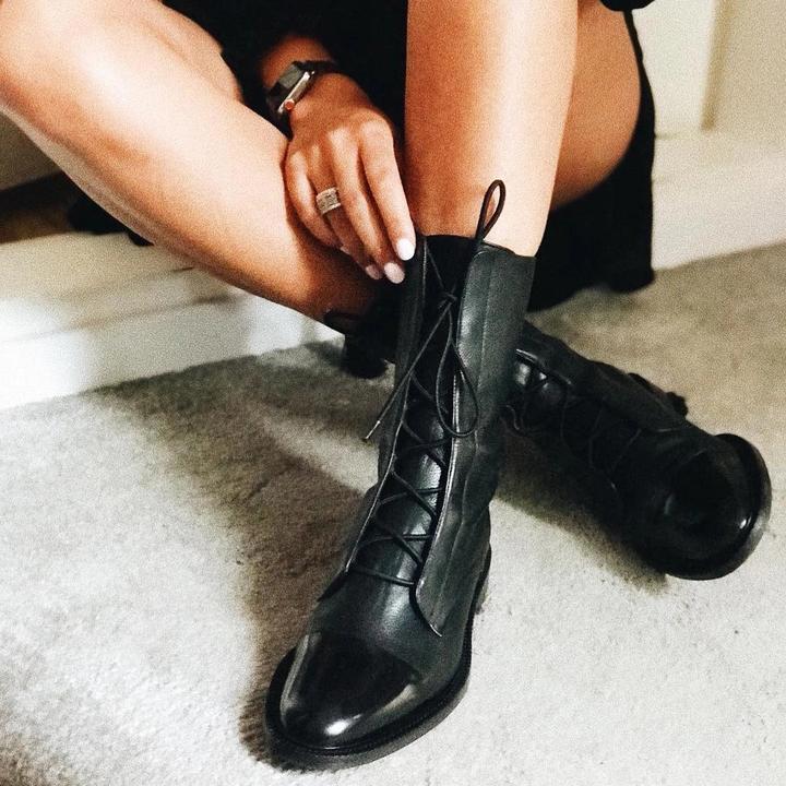 Women's Lace Up Ankle Boots – Cap Toe Flat Sole Two Tone Upper Casual Winter