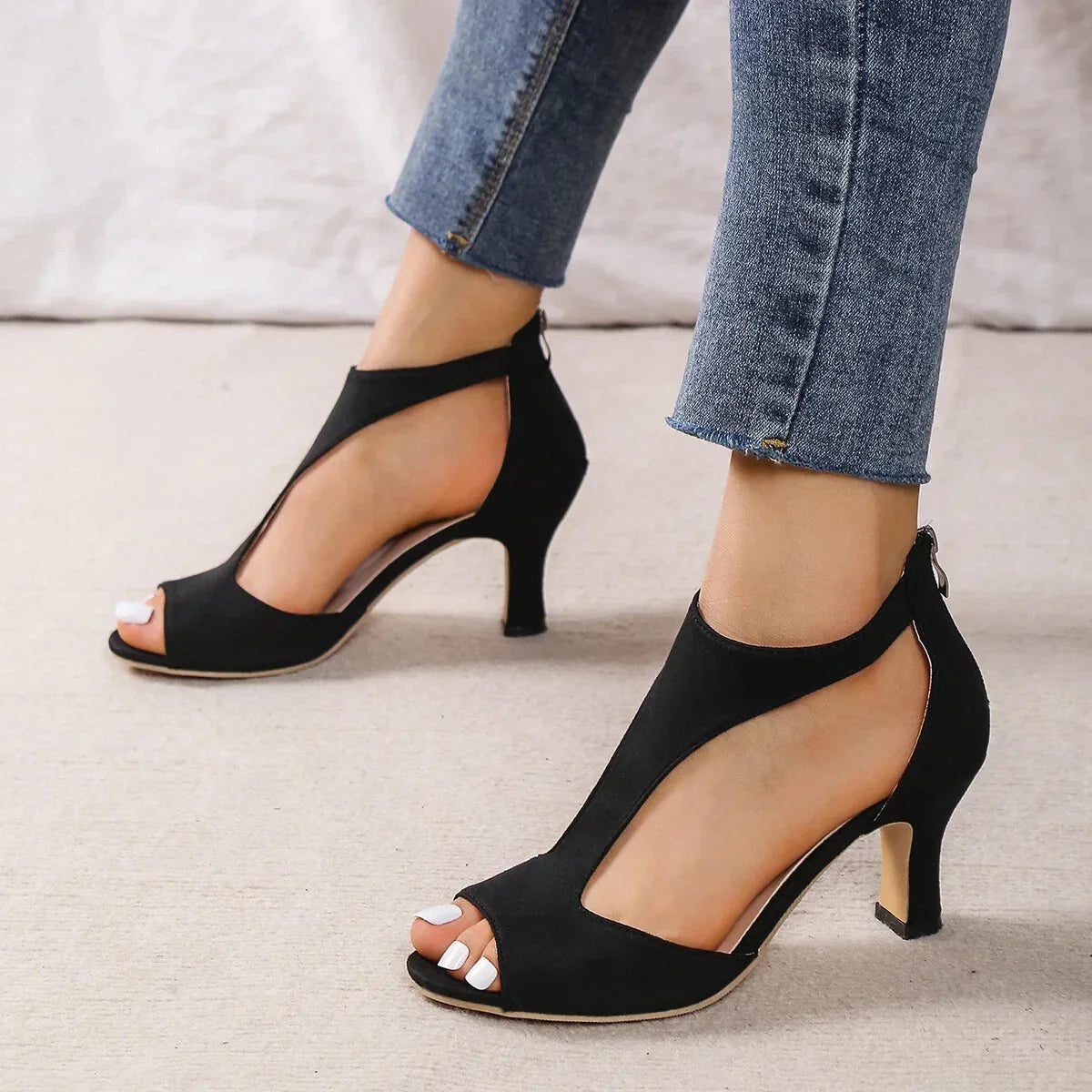 Women's Peep Toe Cut-Out Sandals – Block Heel Zip Back Summer Party