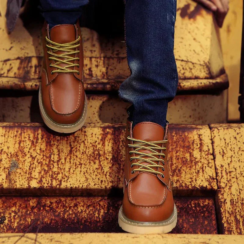 Men's Lace-Up Moc Toe Ankle Boots – Contrast Sole Casual Work Boot