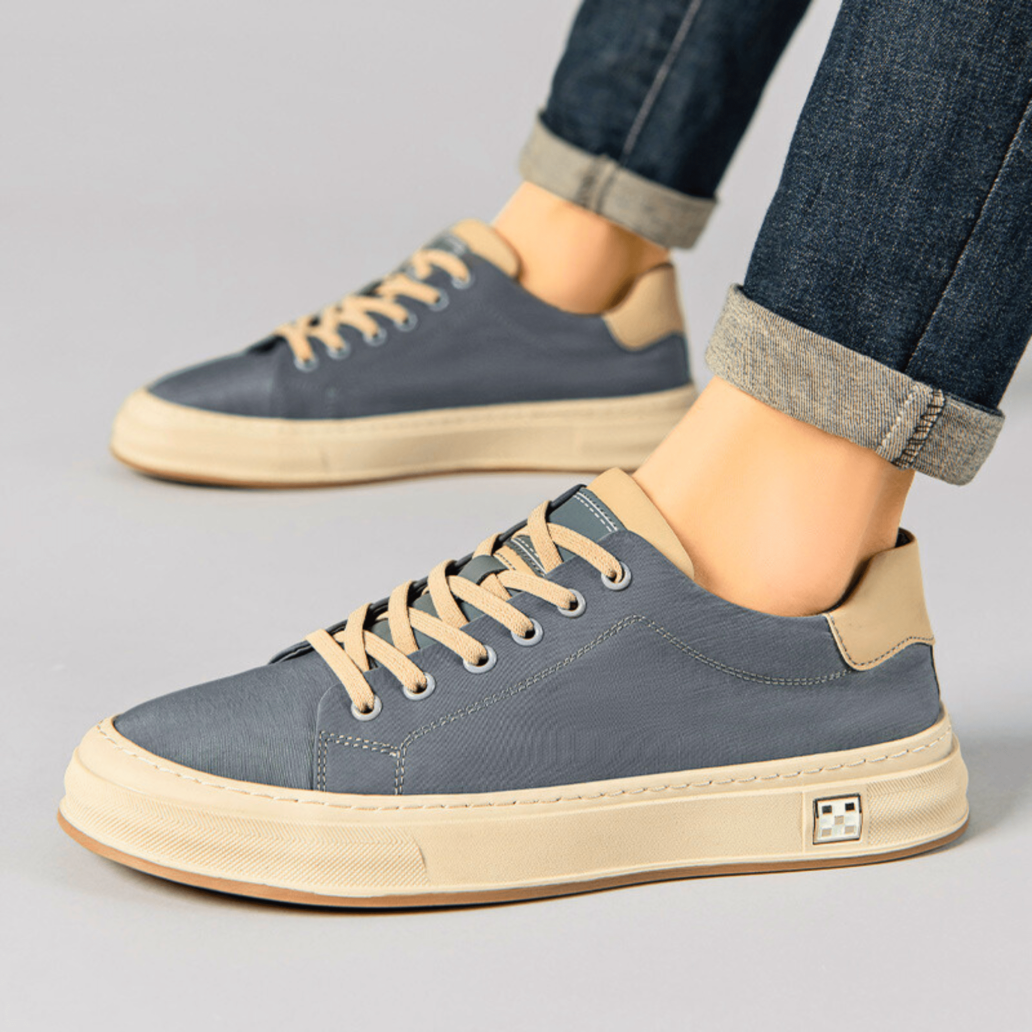 Men's Low Top Lace Up Contrast Sole Sneaker – Casual Skate Everyday