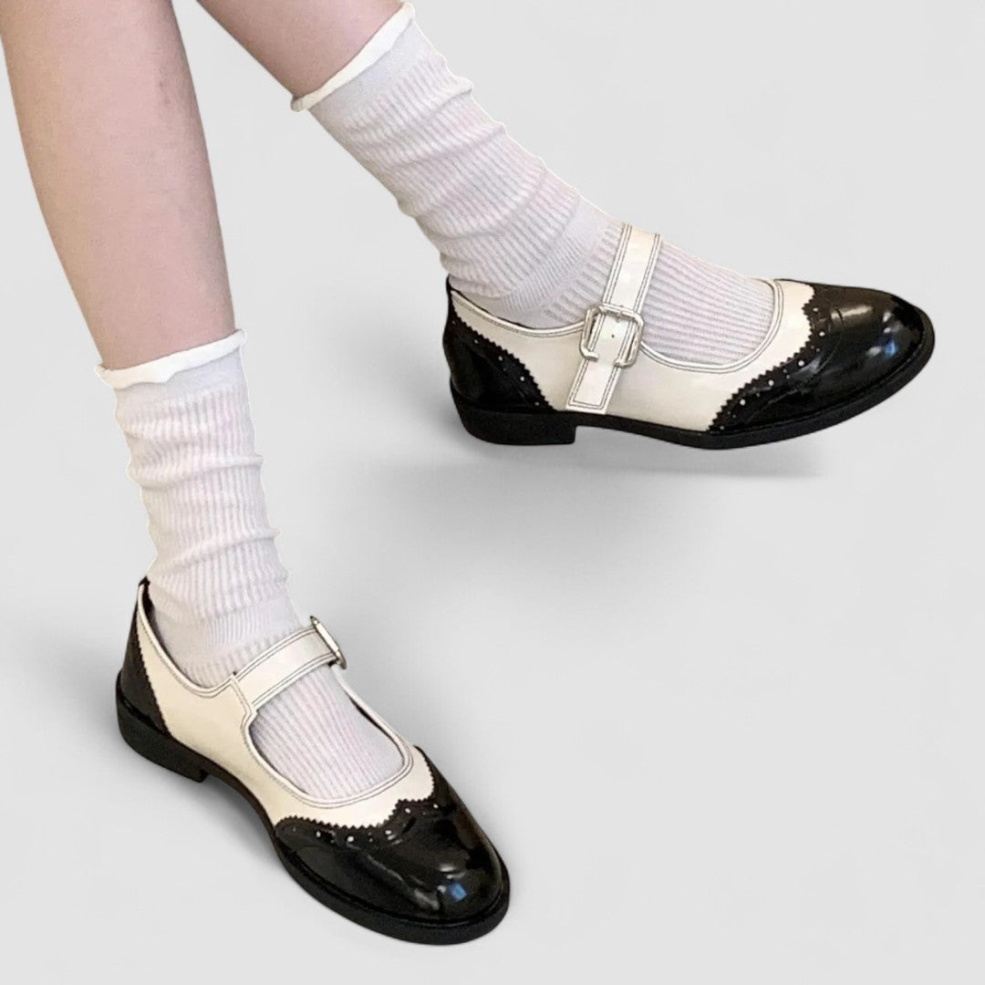 Women's Contrast Two-Tone Mary Jane Shoes – Closed Toe Buckle Strap Brogue Flat