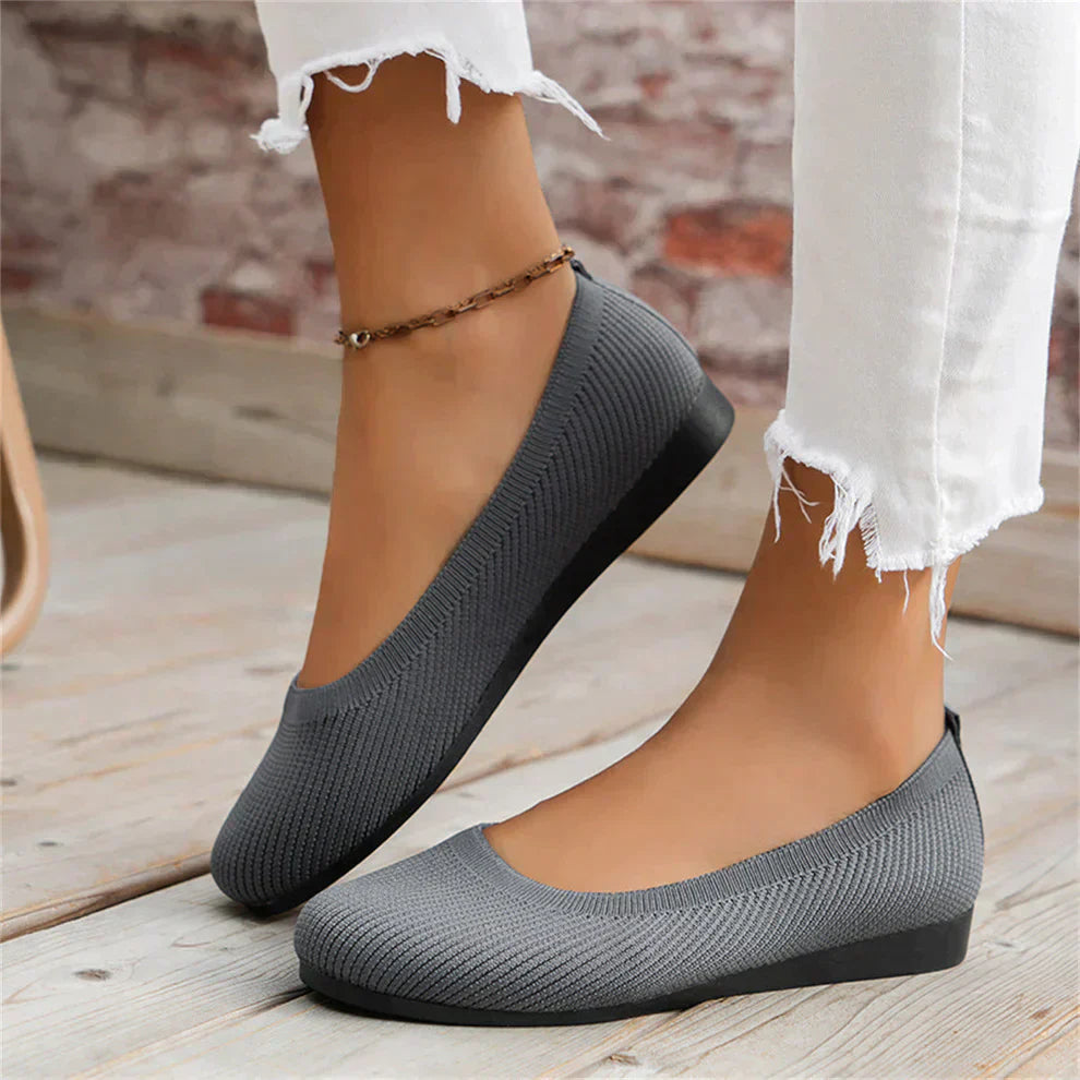 Women's Knit Slip On Walking Shoes – Closed Toe Flat Round Toe Casual